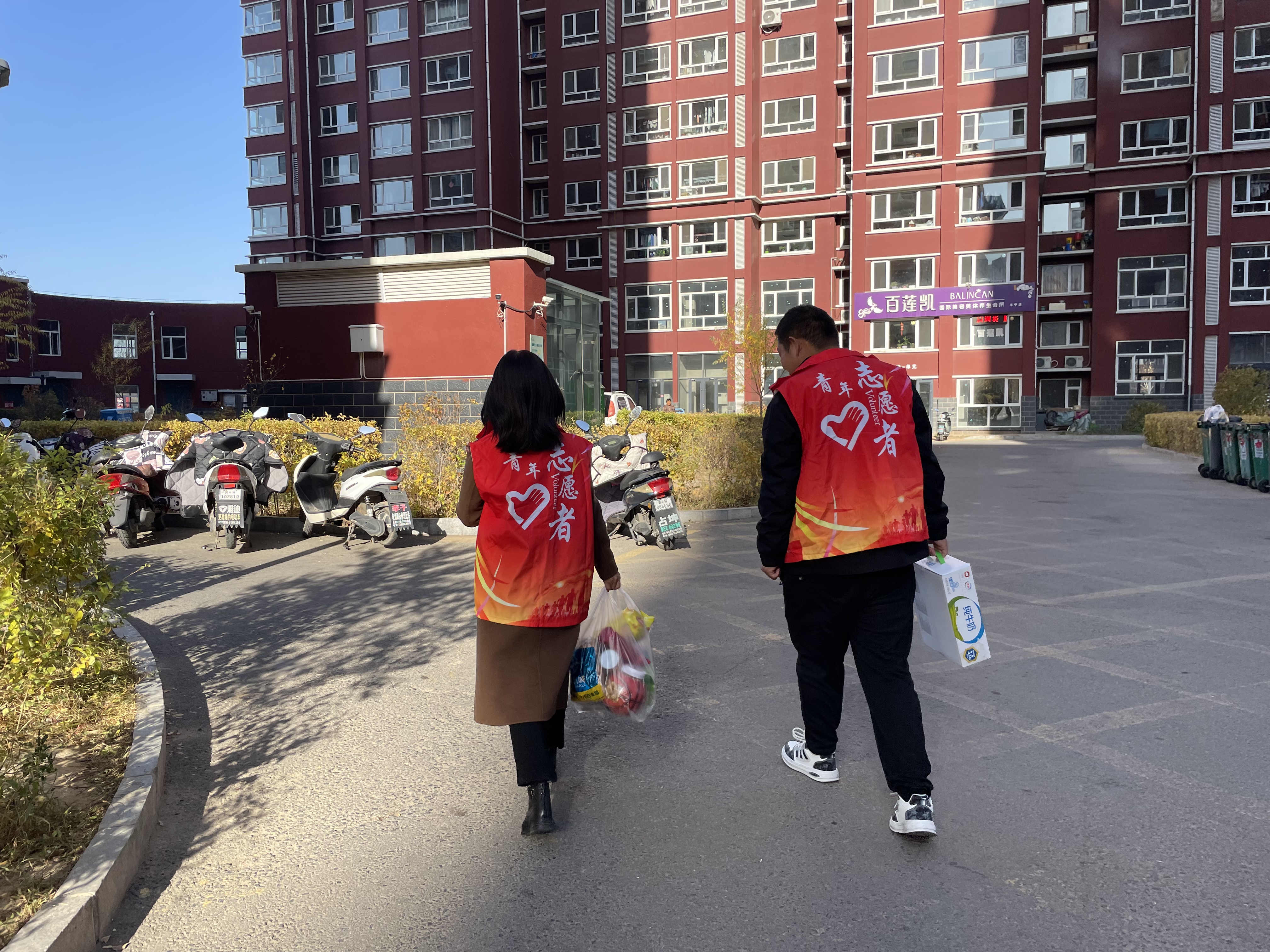 d71713e8bc6bd140ece7ef3264a17cc.jpg